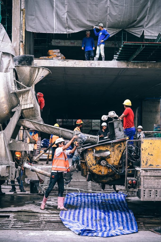 Illustratie van verschillende soorten beton, waaronder standaard en fijn grind beton.